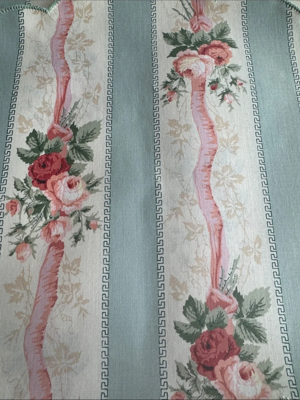 NWOT Set of Sateen Placemats (6)& Napkins (6)